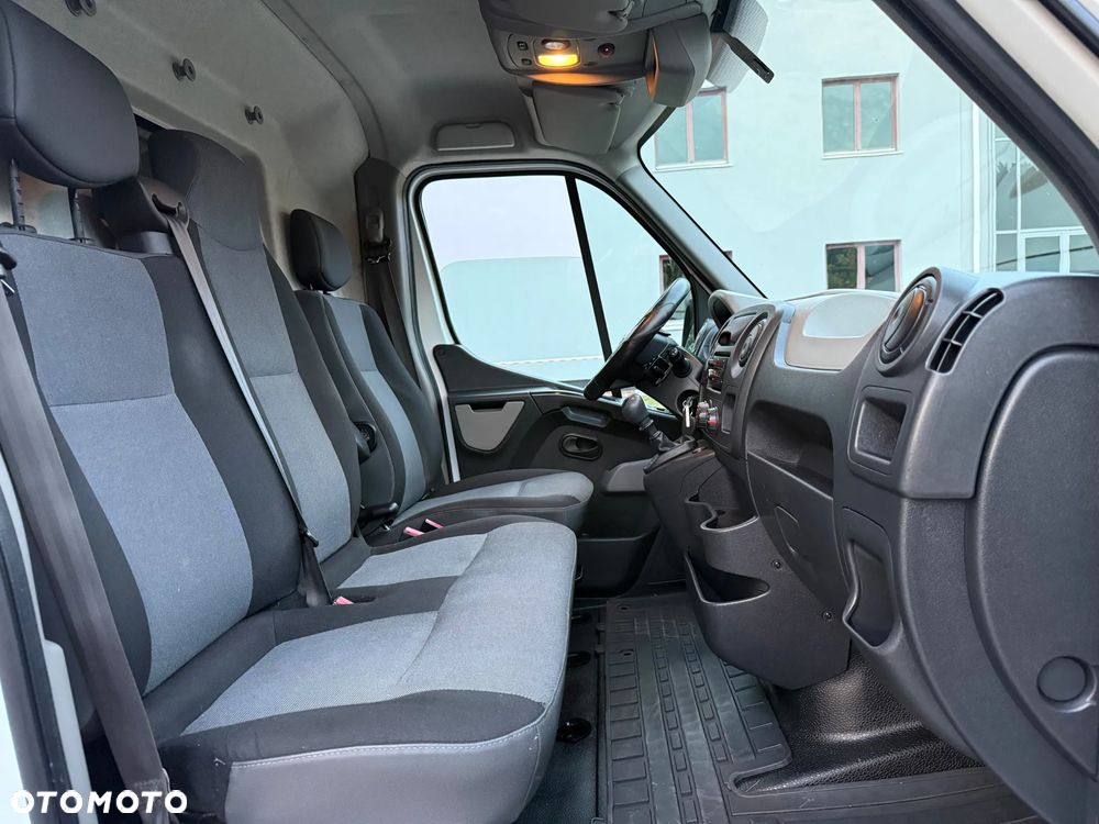 Nissan NV400 - 20