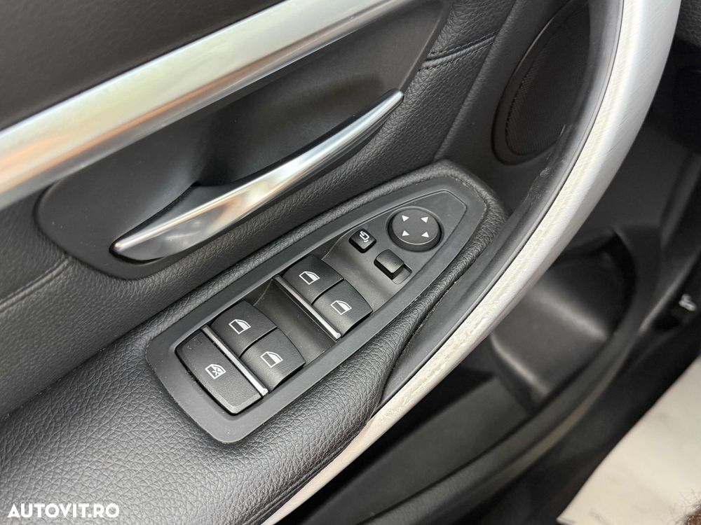 BMW Seria 3 318d Aut. Luxury Line - 31