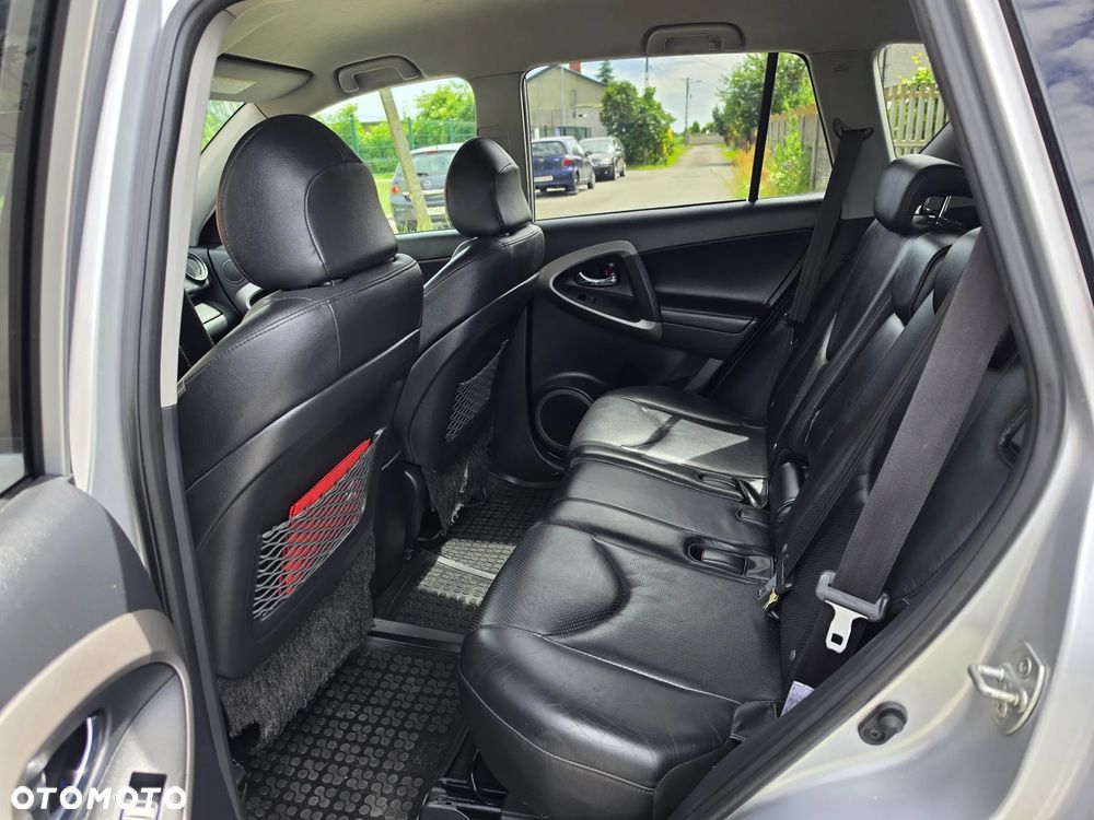 Toyota RAV4 2.2 D-4D X - 10