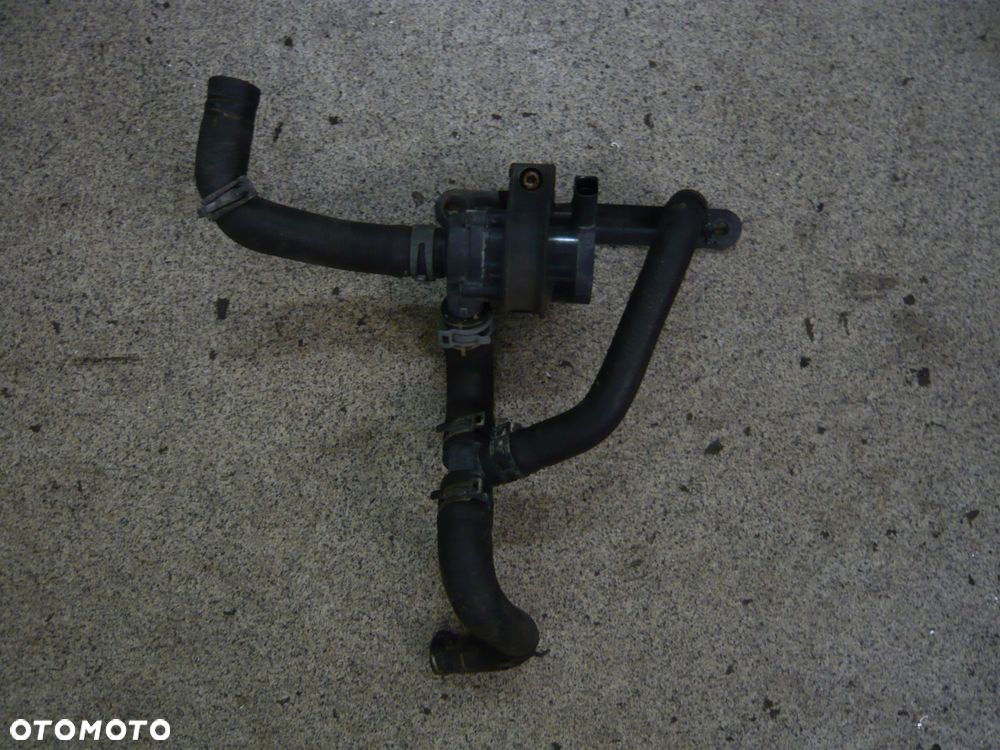 pompa obiegu wody 1k0965561f volkswagen passat b6 - 1