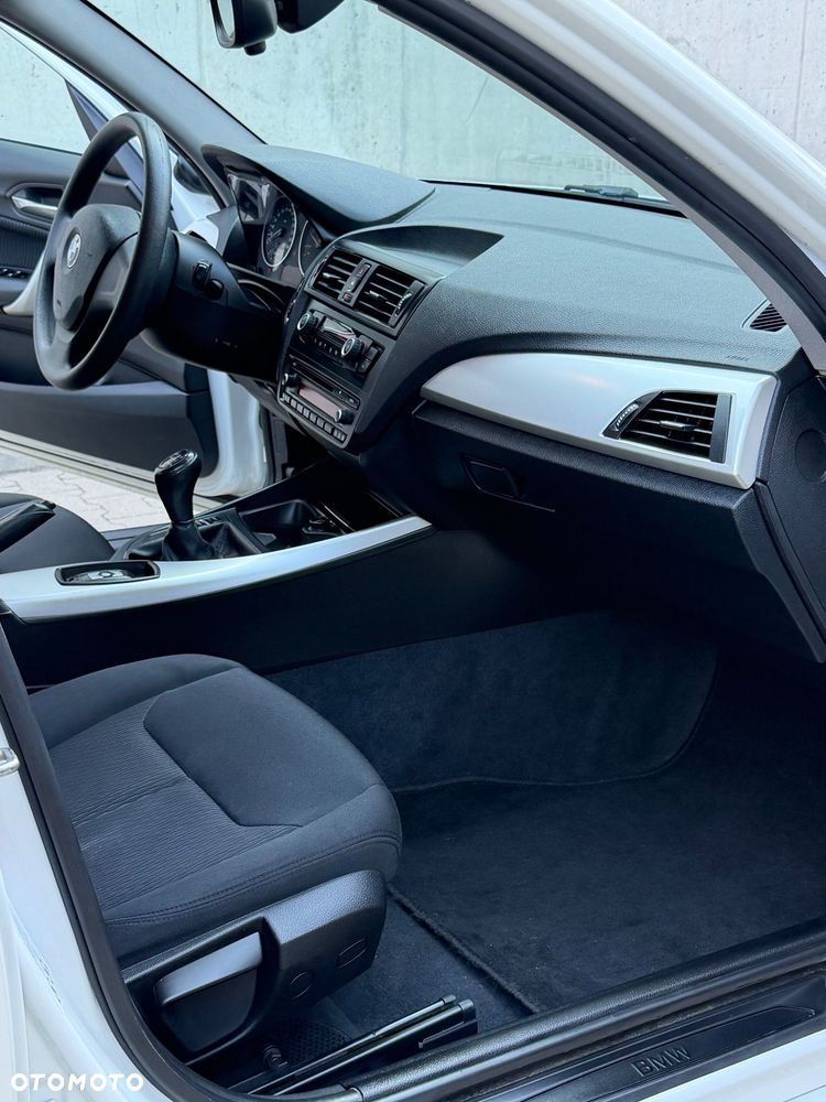 BMW Seria 1 116d EfficientDynamics Urban Line - 17