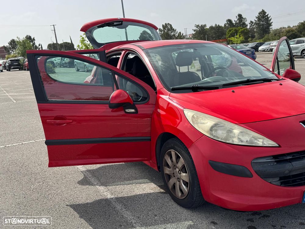 Peugeot 207 - 6