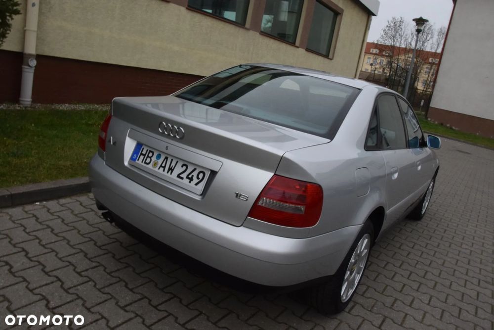 Audi A4 Limousine - 7