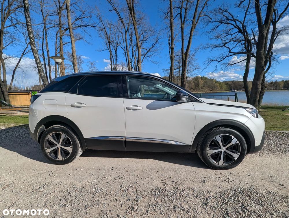 Peugeot 3008 1.2 PureTech Allure S&S - 4