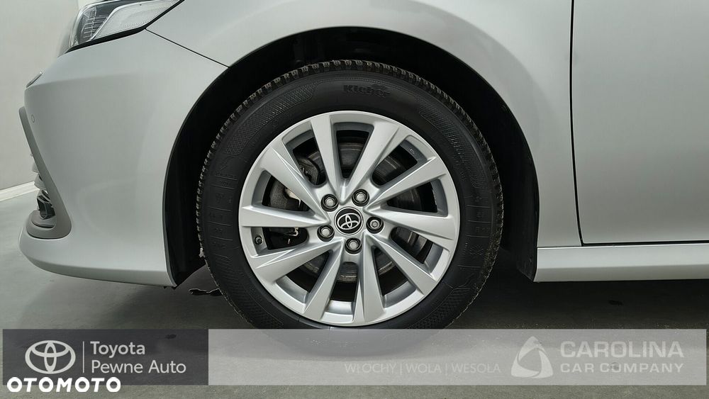 Toyota Camry 2.5 Hybrid Comfort CVT - 21