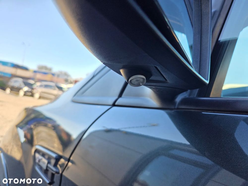 Ford Kuga 2.0 TDCi 4x4 ST-Line - 26