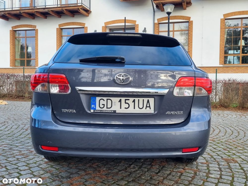 Toyota Avensis 2.0 D-4D Active - 6