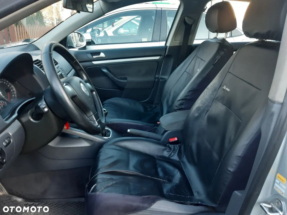 Volkswagen Jetta 2.0 TDI Comfortline - 11