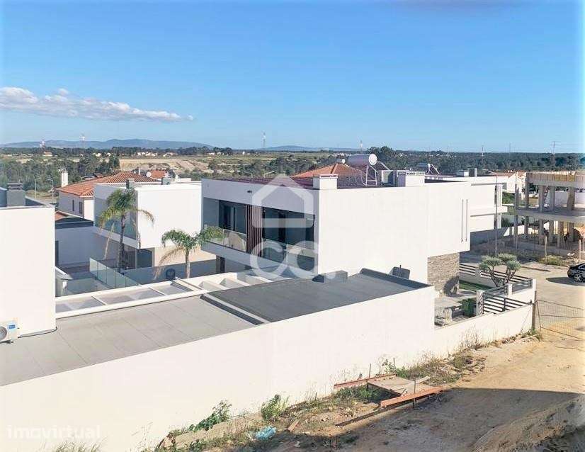 Moradia em Banda T4 em Construção, em Vale de Milhaços - Grande imagem: 4/8