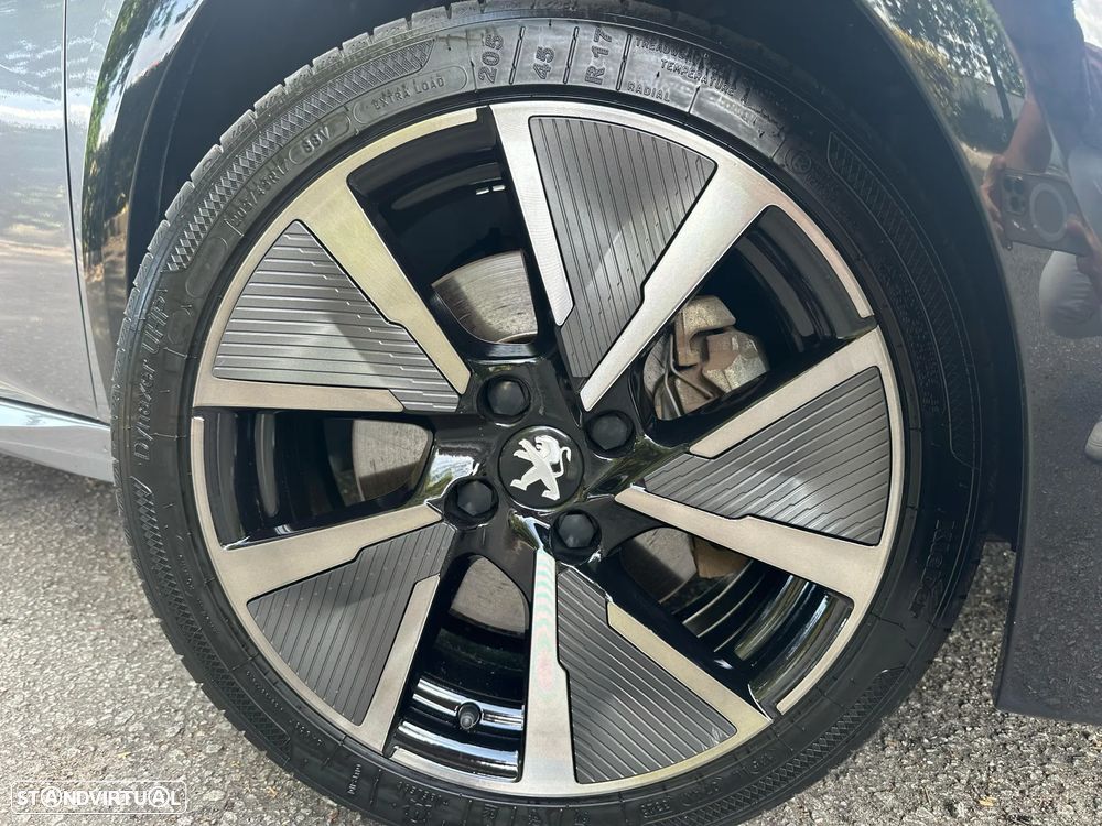 Peugeot e-208 50 kWh GT Line - 3