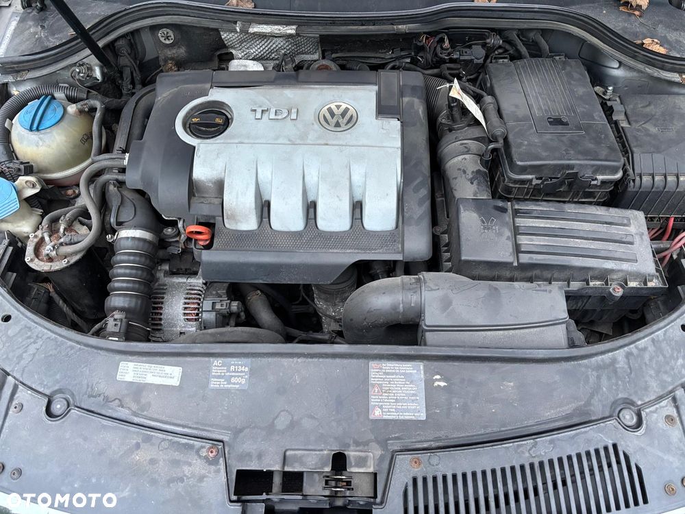 Volkswagen Passat 2.0 TDI Highline - 7