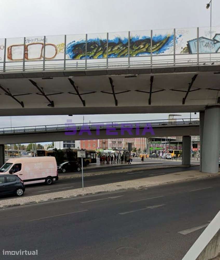 Estacionamento no centro de Algés - Grande imagem: 5/6