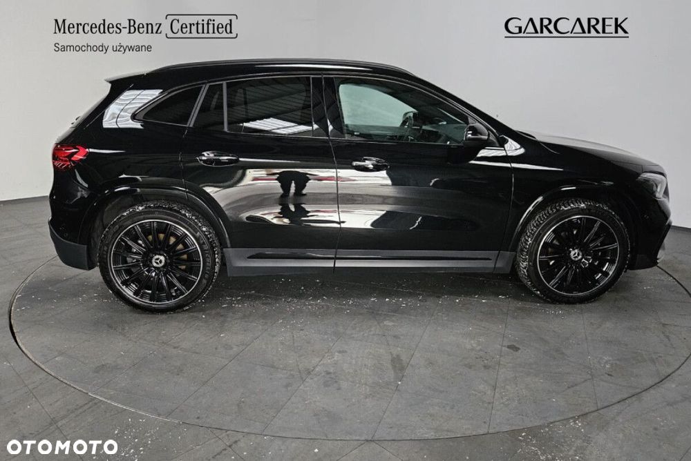 Mercedes-Benz GLA - 7