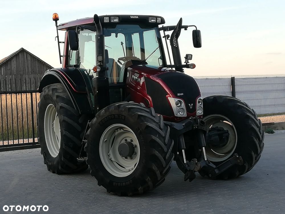 Valtra N123 - 8