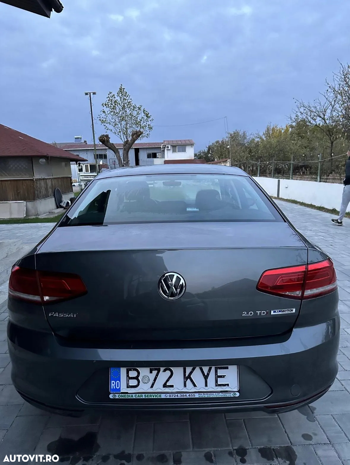 Volkswagen Passat 2.0 TDI DSG Comfortline - 2