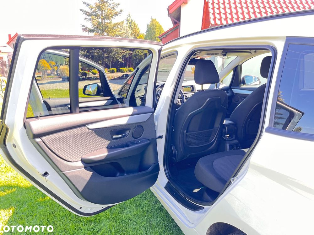 BMW Seria 2 218i - 19