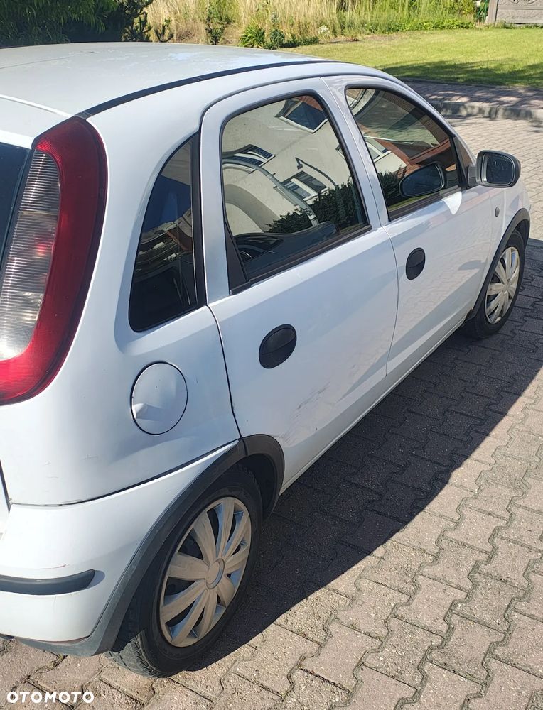 Opel Corsa - 3
