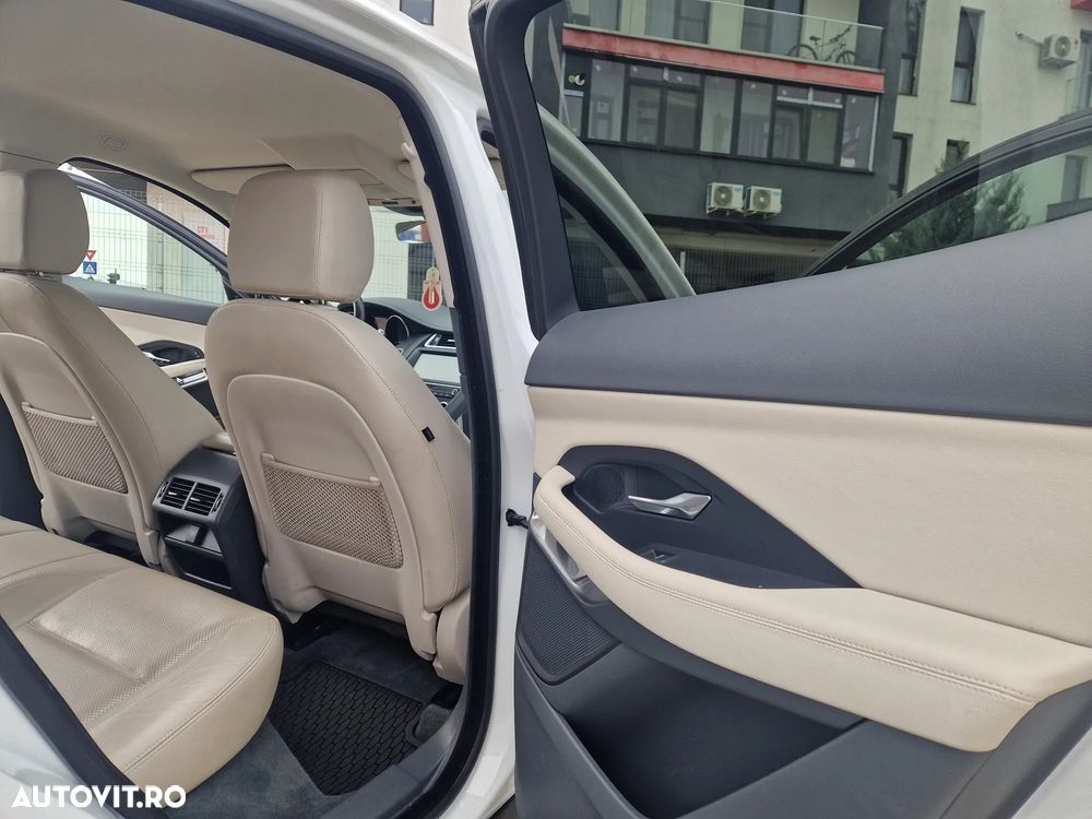 Jaguar E-Pace D150 AWD Base - 17