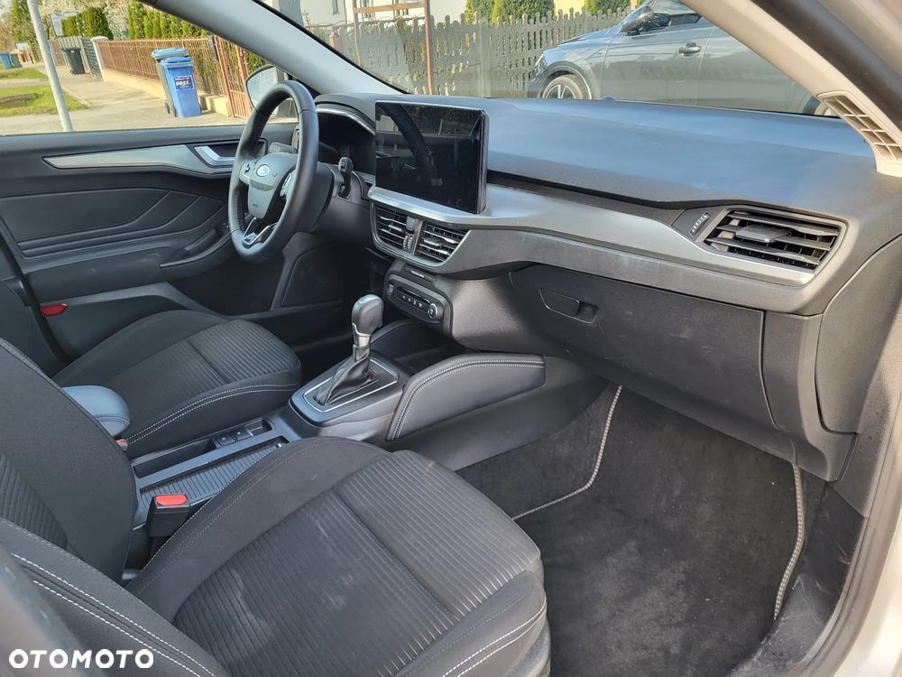 Ford Focus 1.0 EcoBoost Hybrid TITANIUM - 20