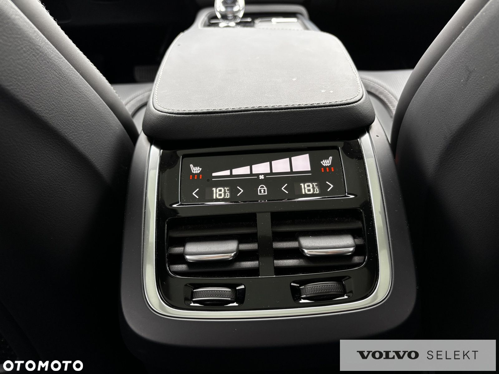 Volvo XC 90 - 23