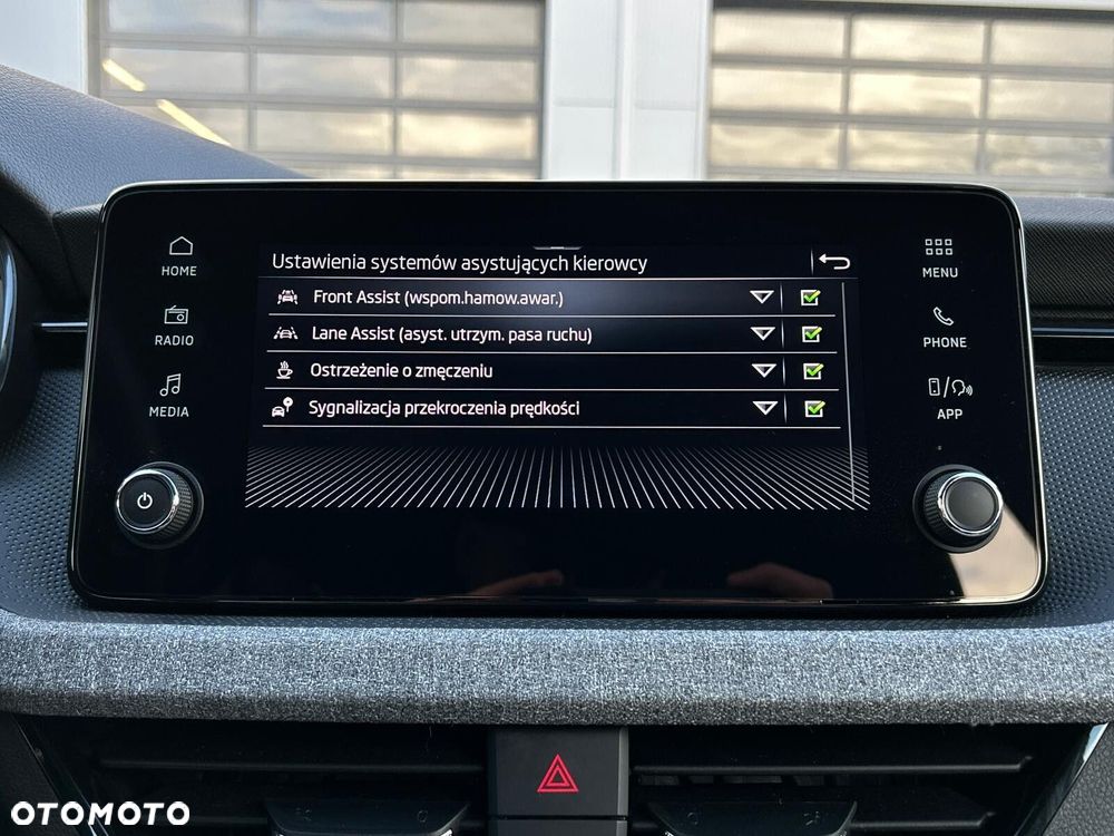 Skoda Kamiq 1.5 TSI Selection DSG - 30