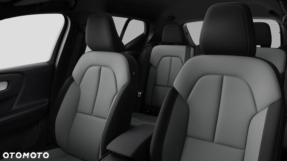 Volvo XC 40 B3 Plus Dark - 10