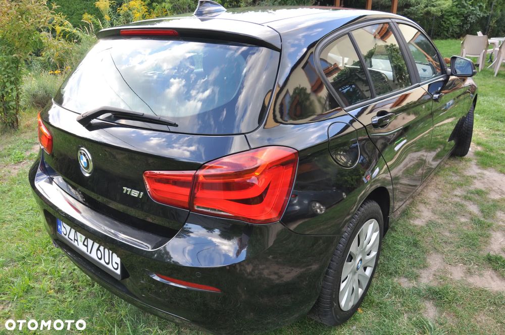 BMW Seria 1 118i - 4