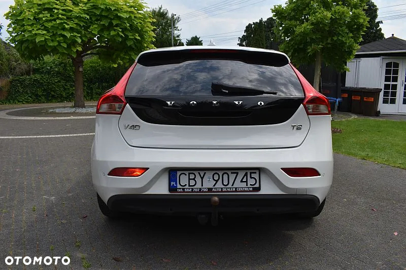 Volvo V40 T2 Geartronic Summum - 27