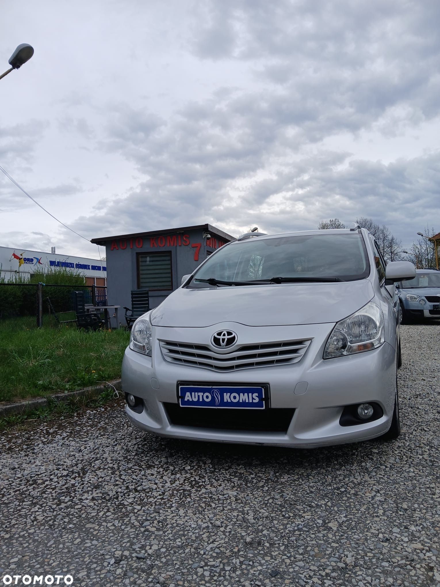 Toyota Verso - 1