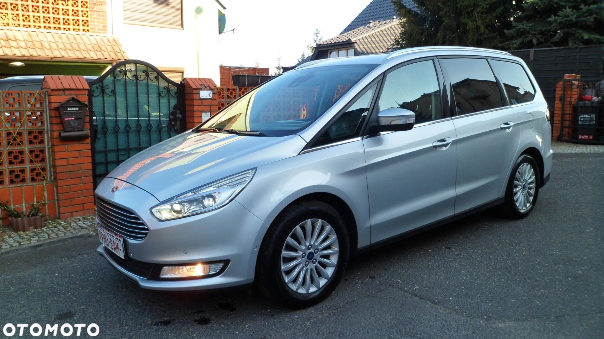 Ford Galaxy 2.0 TDCi Titanium - 1