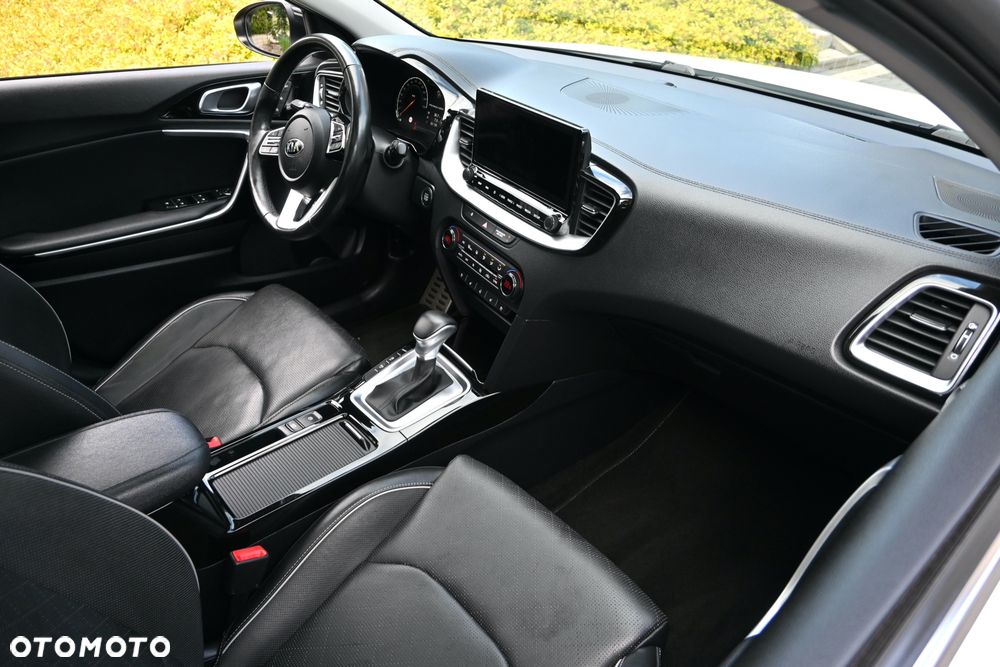 Kia XCeed 1.4 T-GDI L Business Line DCT - 22