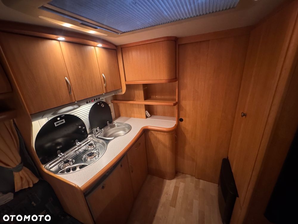 Hobby Przyczepa kempingowa hobby 460 UFE z przedsionkiem - 11