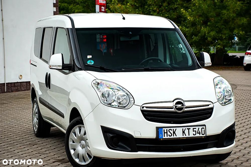 Opel Combo Tour 1.4 Cosmo - 18