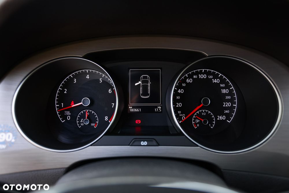 Volkswagen Golf Sportsvan 1.2 TSI (BlueMotion Technology) Comfortline - 23