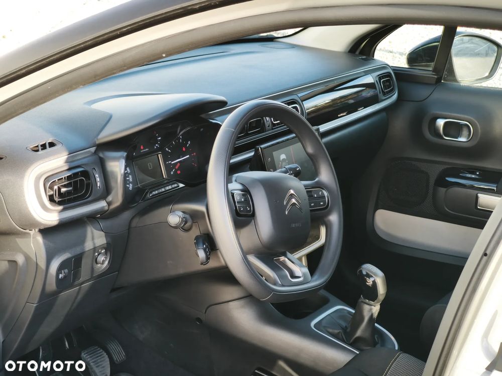 Citroën C3 1.2 PureTech Shine - 18