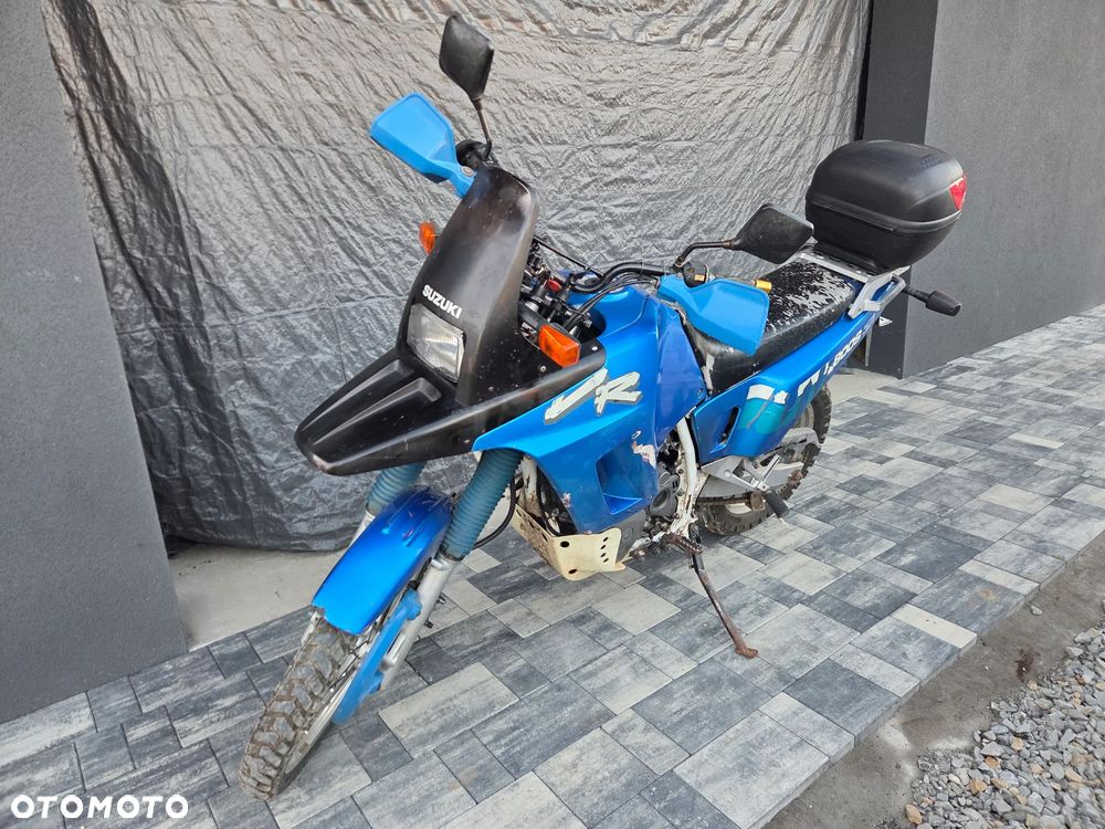 Suzuki DR