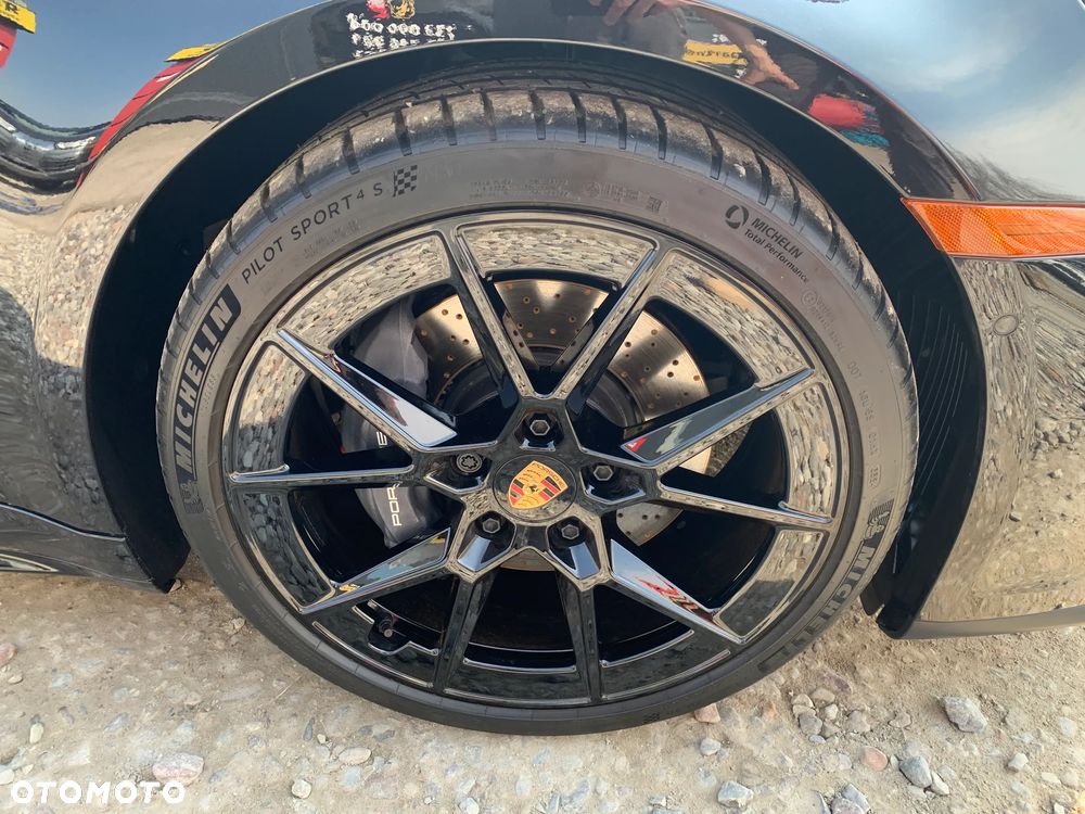 Porsche 911 Carrera PDK - 9