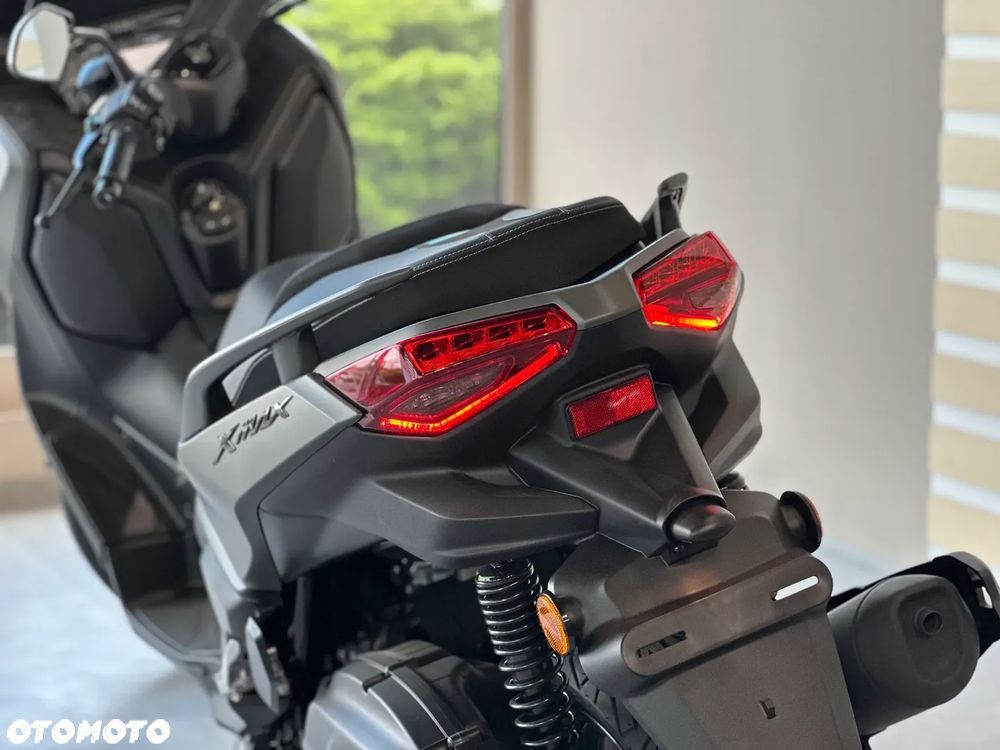 Yamaha X-max - 4