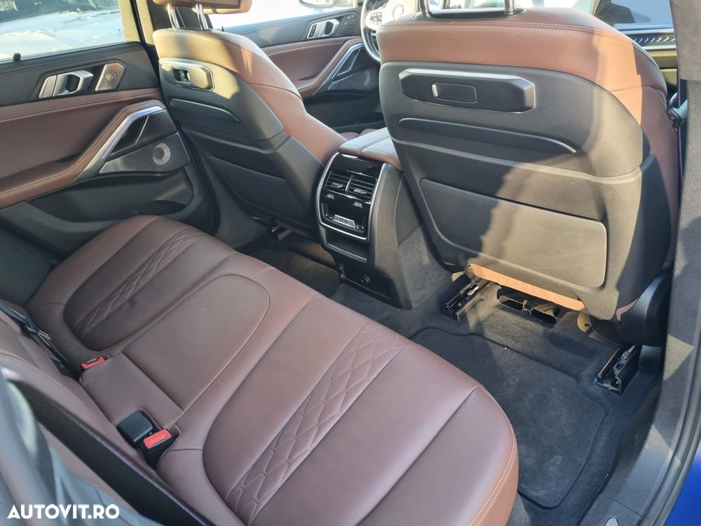 BMW X6 xDrive40i AT MHEV - 18