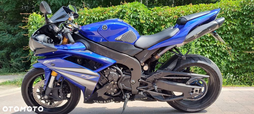 Yamaha YZF - 27
