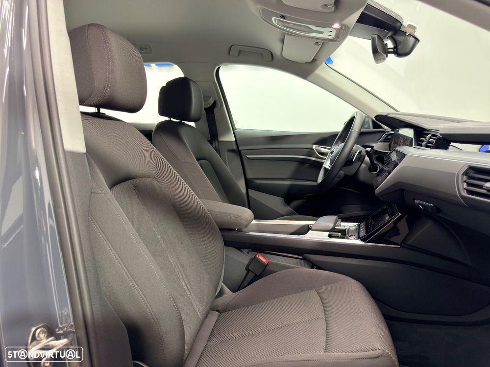 Audi Q8 e-Tron 50 quattro advanced - 22