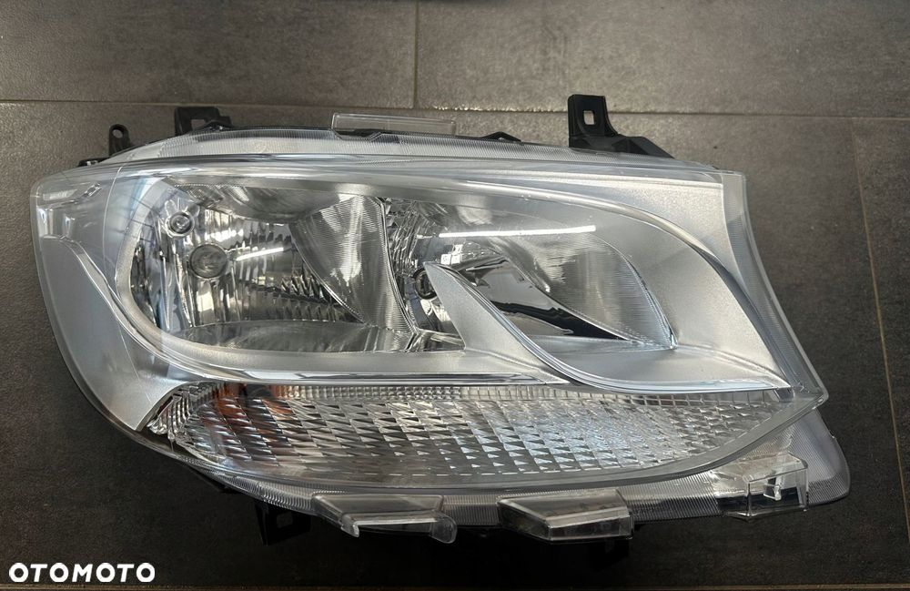 reflektor mercedes sprinter w907 w910 18- a9109060100 prawy - 1