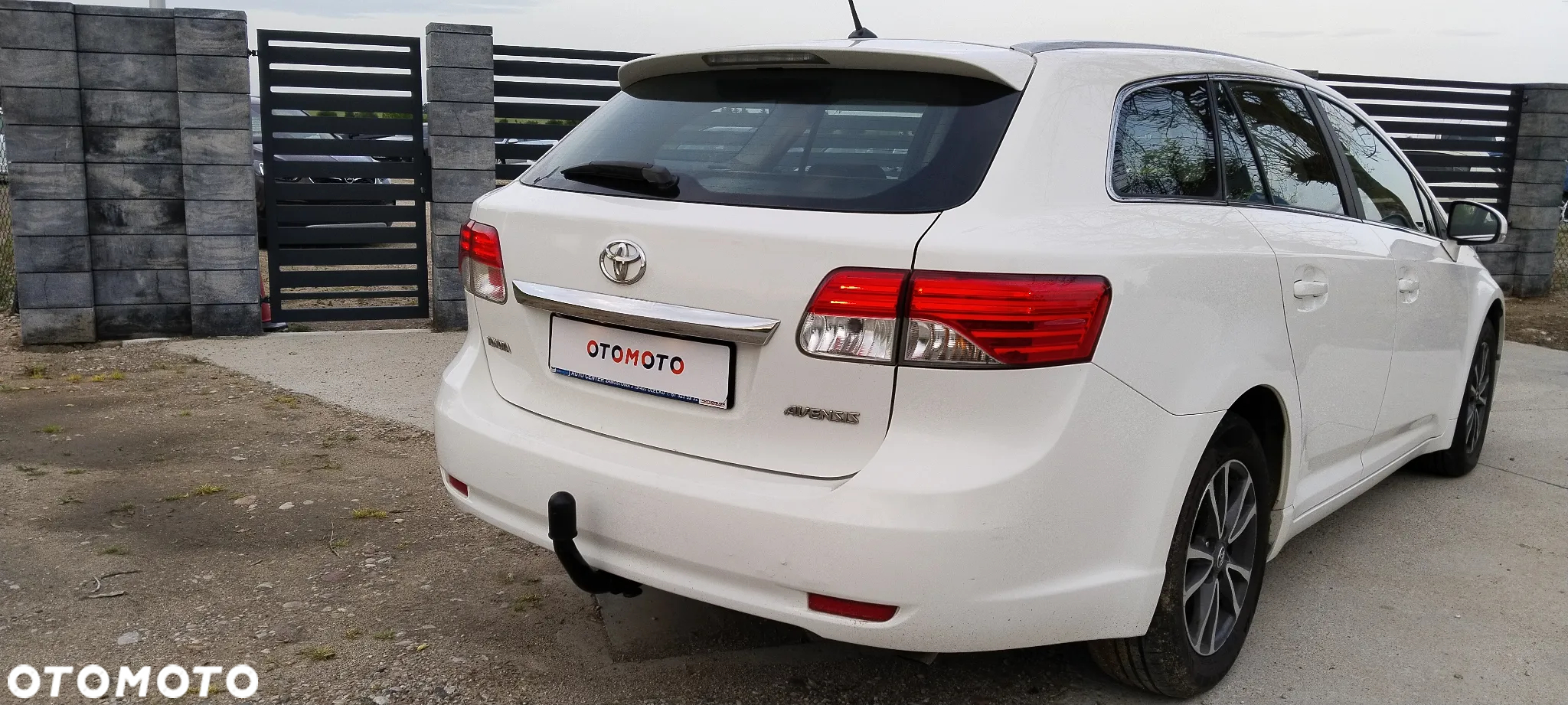 Toyota Avensis Combi 2.0 D-4D Edition - 19