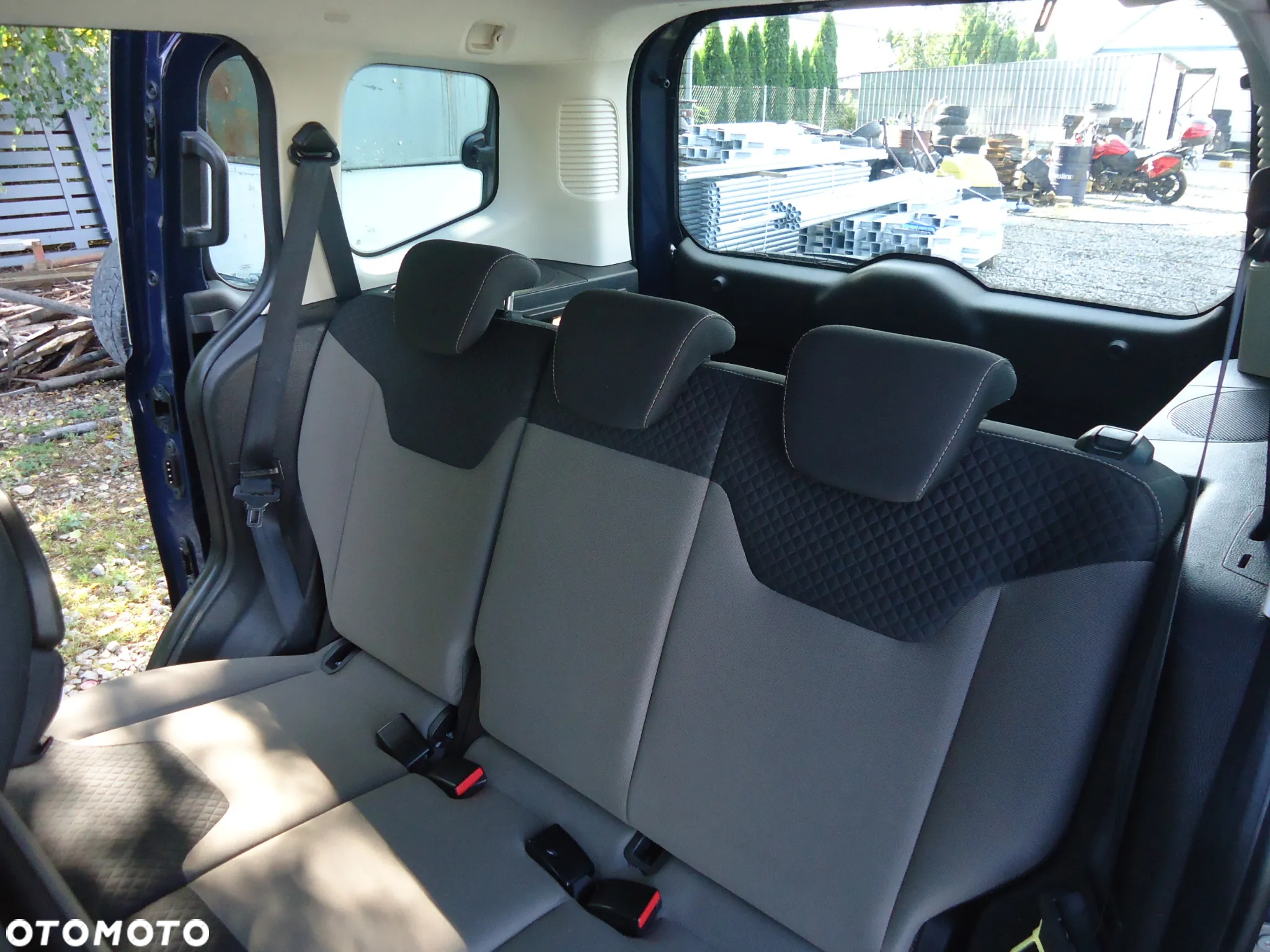 Ford Tourneo Courier 1.5 TDCi Trend - 9