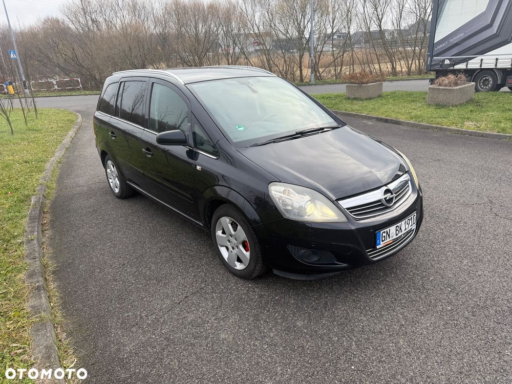 Opel Zafira 1.8 Cosmo - 2