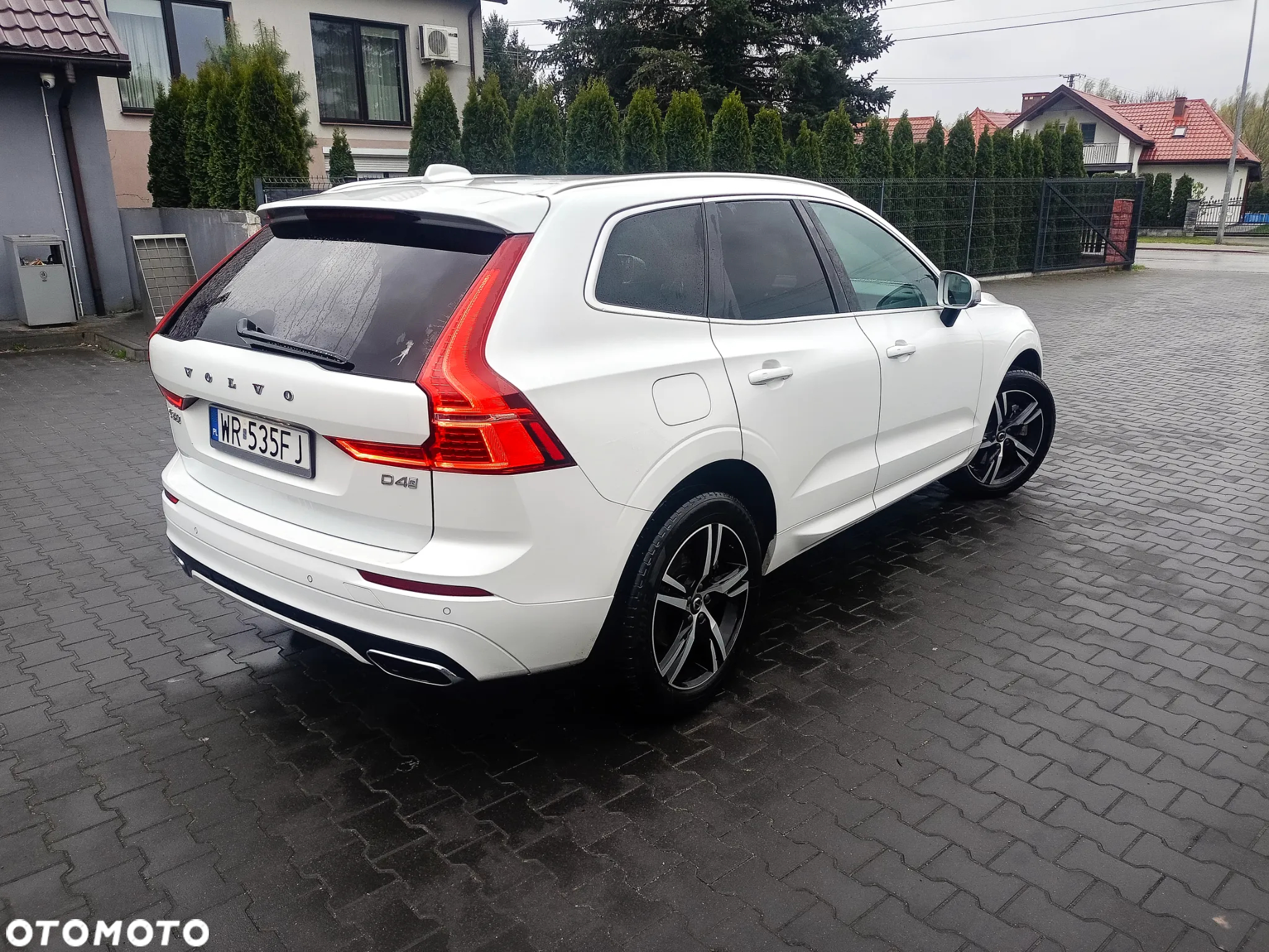 Volvo XC 60 D4 R-Design - 3