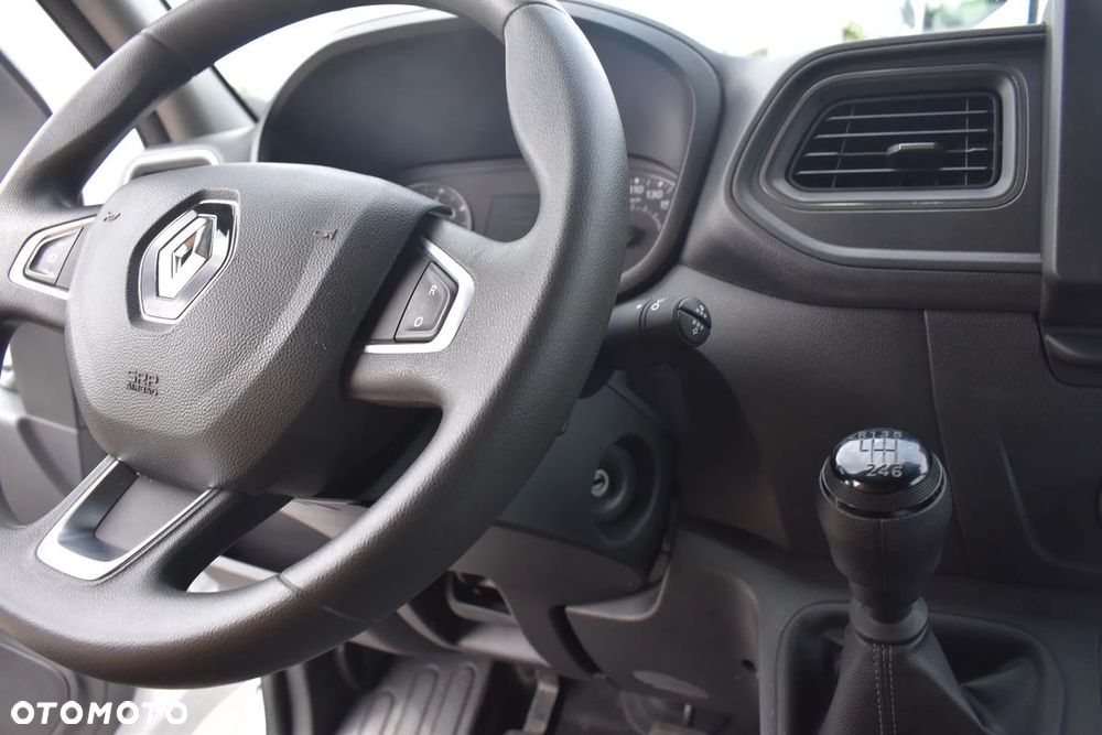 Renault Master - 18