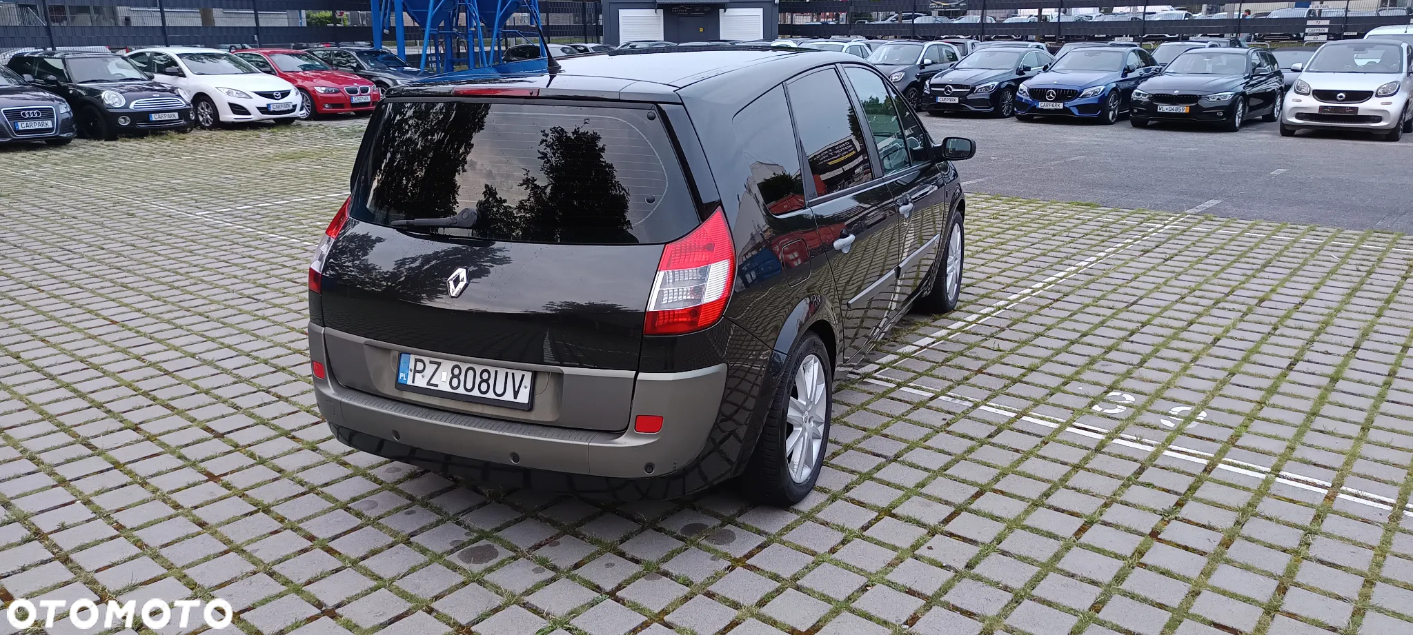 Renault Grand Scenic 2.0 16V Turbo Confort Privilege - 14
