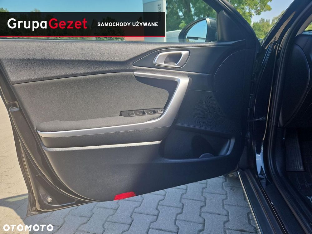 Kia XCeed 1.5 T-GDI M - 10