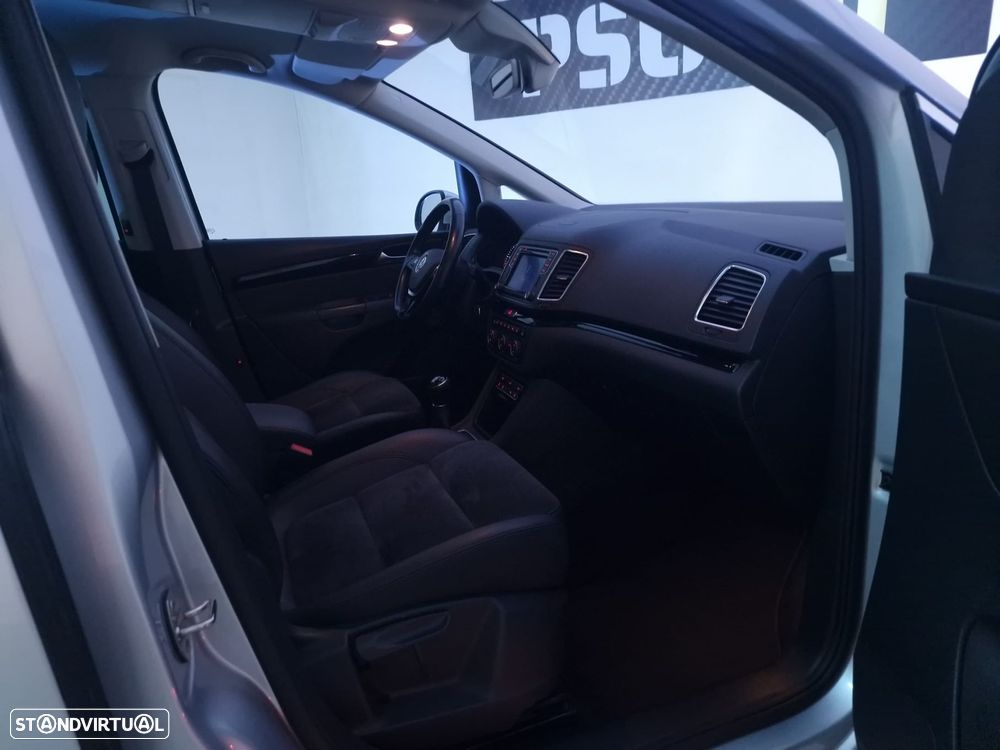 VW Sharan 2.0 TDI Blue Highline - 16